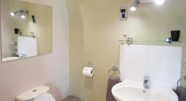 Двухместный номер Deluxe Rose and Crown Hotel