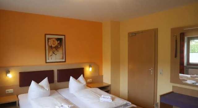Landhotel Buchbergerhof, Varaa Hotelli Hotellit Baijeri pysäköinnillä, Pysäköinti