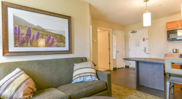 Двухместный люкс c 1 комнатой Candlewood Suites Medford by IHG