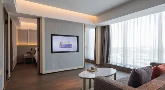 Люкс Executive Huaiyuan Changjiu International Hotel