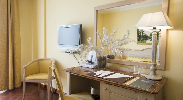 Трёхместный номер Standard с балконом Hotel Giardino Inglese