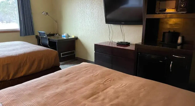 Четырёхместный номер Standard Econo Lodge Hurley - Ironwood