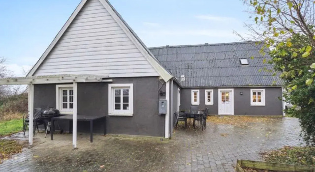 "Eliane" - 1.8km from the sea in Funen, Rezervovat Hotel Hotely v Funen s parkováním, Parkování