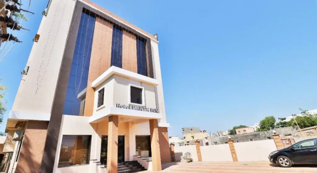 Hotel Parth Inn By OYO Rooms, Rezervovat Hotel Dwarka Gujarat