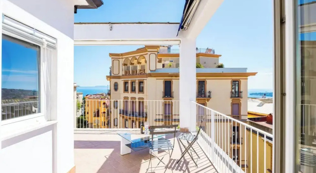 Студия Deluxe Chiave di Fuga by NapoliApartments
