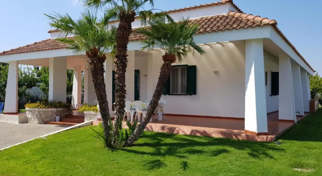 Вилла Villa Brancasi con piscina