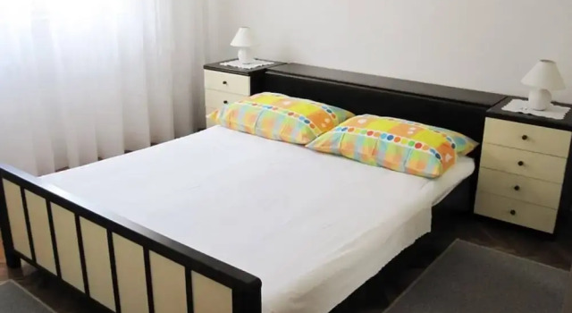 Sea View Apartment Serene, Sleeps 7, Book Lejlighed Hoteller i Pasman Island med parkering, Parkering