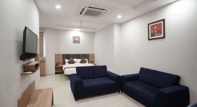 Номер Deluxe Hotel Krishna Inn