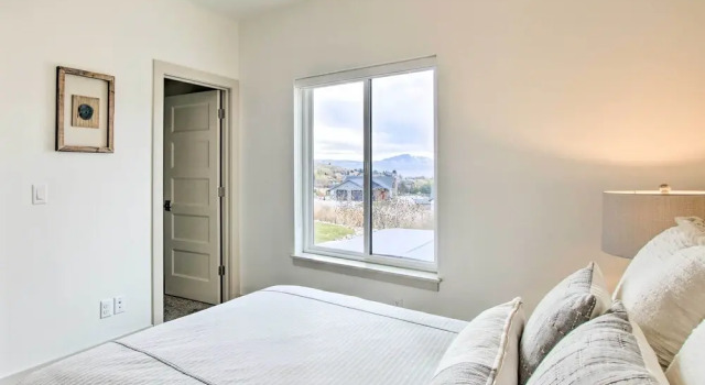 Eden Home w/ Stunning View ~ 6 Mi to Skiing!, Book Hotel Eden Powder Mountain