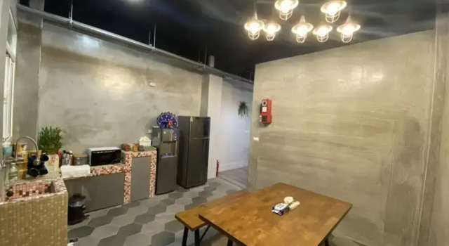 One House, Забронировать Отель Отели Хуалянь с парковкой, рядом с Парк Наньбинь, Парковка
