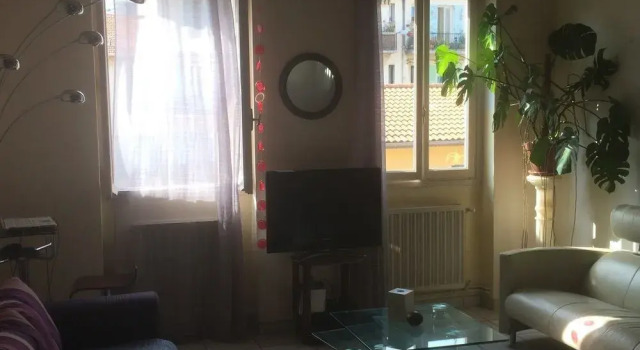 Bright 50sqm Duplex Apartment With One Room In The Center Of Nice, Wit, Забронировать Апартаменты/квартира Ницца Приморские Альпы, рядом с Port Lympia
