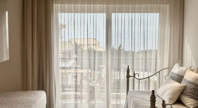 Трёхместный номер Deluxe с балконом и с видом на море Lithies Hotel