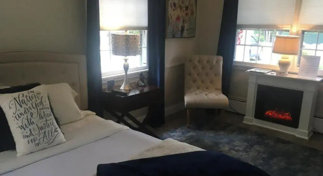 Clarendon Motel