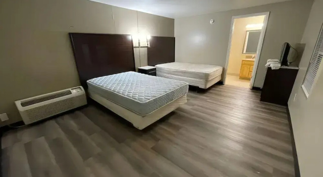 Четырёхместный номер Standard Scottish Inns - Middletown