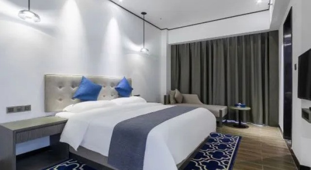 Двухместный люкс Luxury Wanfenglin Baihua Hotel