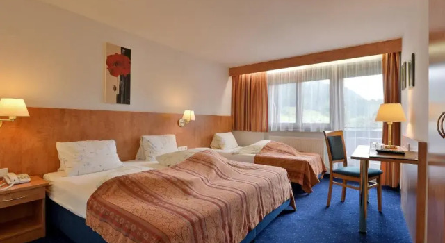 Четырёхместный номер Standard Tennenwirt Hotel