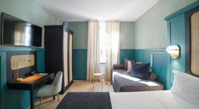 Трёхместный номер HANNONG Hotel & Wine Bar