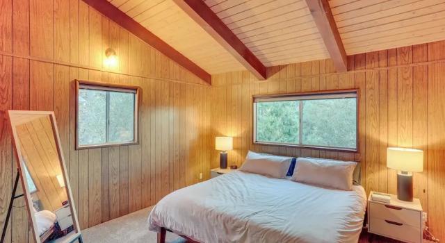 Crestline Cabin: Mountain Views & Fire Pit!, Забронировать Дом для отпуска Крестлайн 