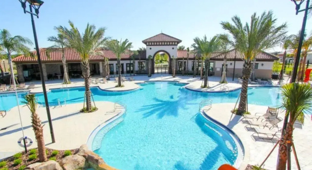 Коттедж Solterra Resort 5 Bedroom Vacation Home with Pool 1604