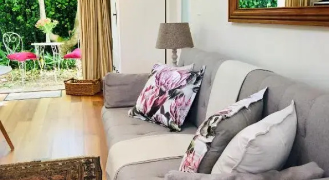 Guest suite - Leafy Constantia Guest House, Buchen Sie Pension Constantia Kapstadt