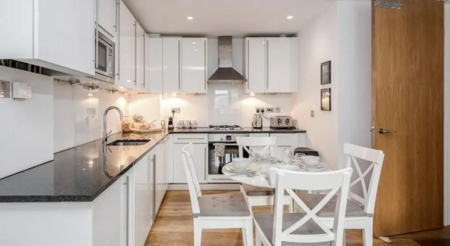 The Heart of Covent Garden Sleeps 4, Забронировать Отель Бизнес-отели Англии, 4* 5*