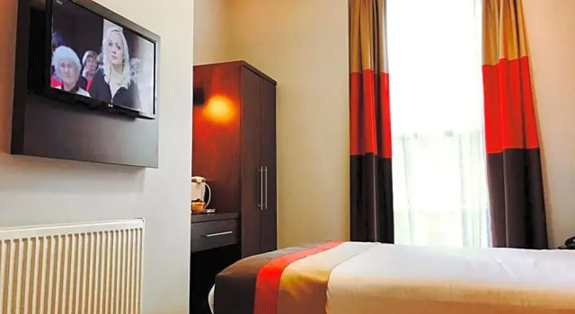 Номер Deluxe Royal Cambridge Hotel