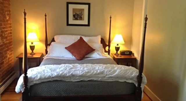 Bellows Walpole Inn, Брондау Қонақ үй Walpole тұрағы бар қонақ үйлер, Тоқтау алаңы