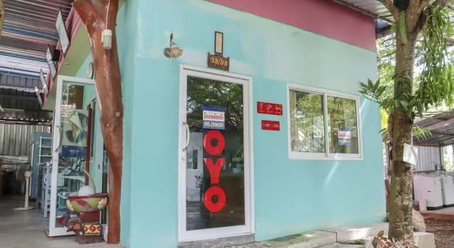 OYO 1101 Tanrak Bungalow, Забронировать Отель Отели Южного Таиланда с бассейном, Бассейн