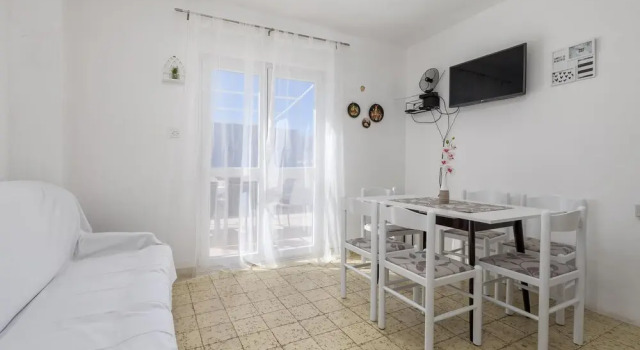 Awesome Apartment in Pag With Wifi and 3 Bedrooms