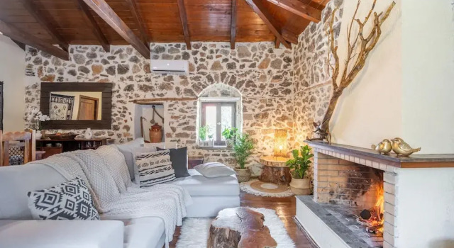 Stirida Stone House Stirida Stone House, Book Vacation Home Distomo-Arachova-Antikyra 