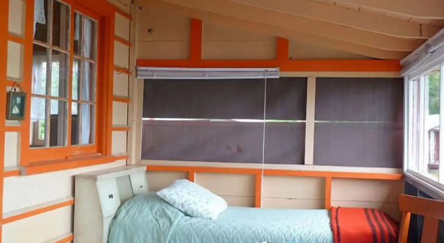 Коттедж с 2 комнатами с видом на воду Bruce Bay Cottages & Lighthouse