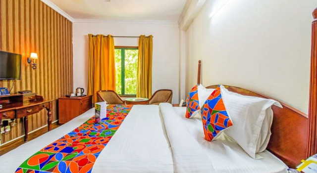 FabHotel Bax, Забронировать Отель Гургаон Gurgaon Region, рядом с Sikanderpur Rapid Metro