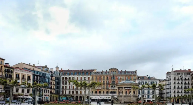 Апартаменты TOP APARTMENT frente a la Catedral