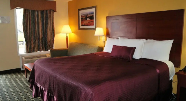 Номер Comfort Red Carpet Inn - Natchez