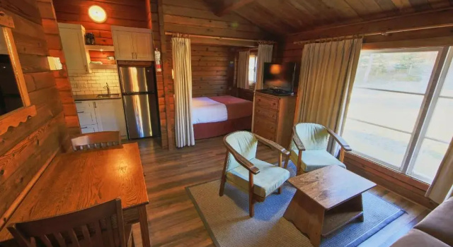Семейный люкс с видом на реку Jasper House Bungalows
