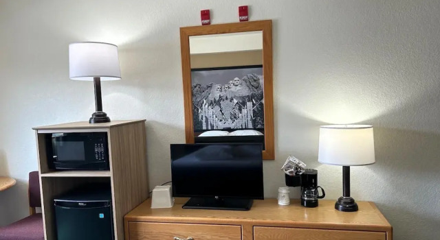 Четырёхместный номер Standard Super 8 by Wyndham Hill City/Mt Rushmore/ Area