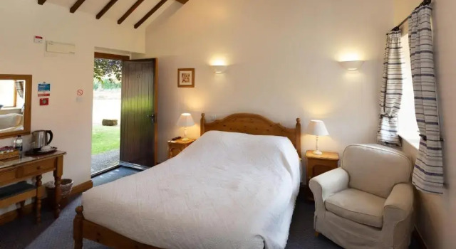 Двухместный номер Standard Church Farm Lodge