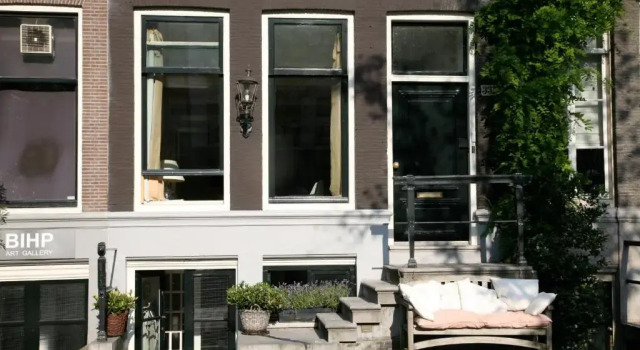 Апартаменты The Canal View Apartment