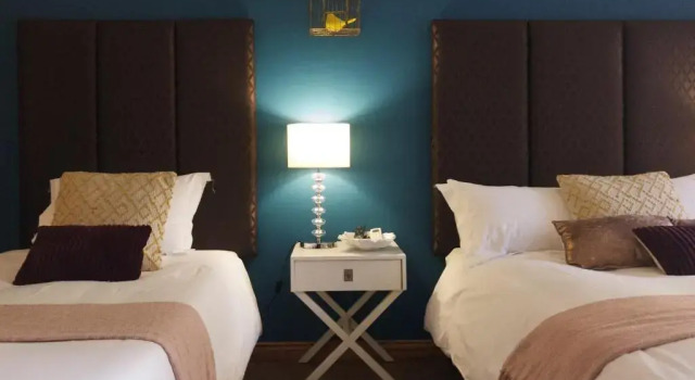 The Hedge Guesthouse
