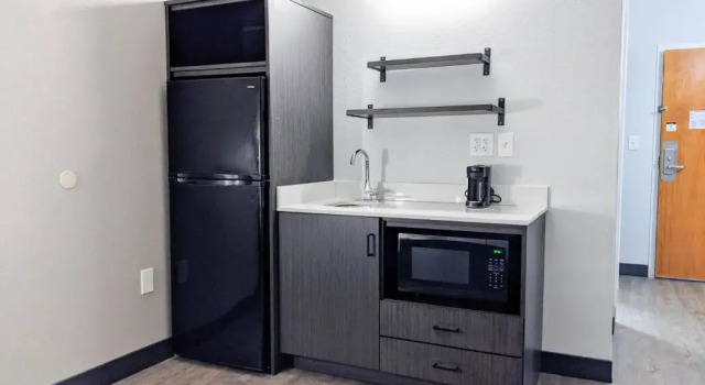 Четырёхместный номер Standard Studio 6 Pensacola, FL - West I-10