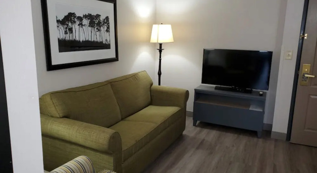Люкс Country Inn & Suites by Radisson, Buford at Mall of Georgia, GA