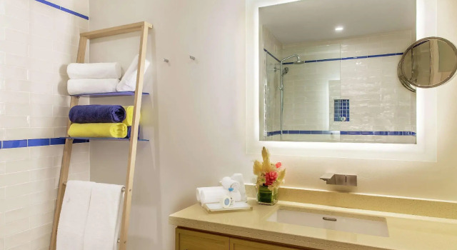Двухместный номер Standard с видом на гавань Harbor Club St Lucia, Curio Collection by Hilton