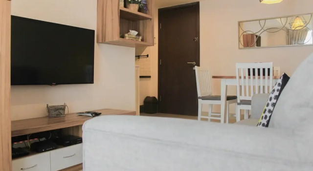 Comfortable 2BR Apartment at H Residence, Book Apartment Jakarta Jakarta Province