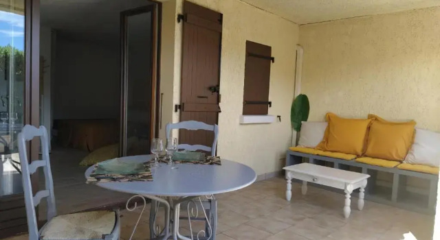 Апартаменты Studio French Riviera