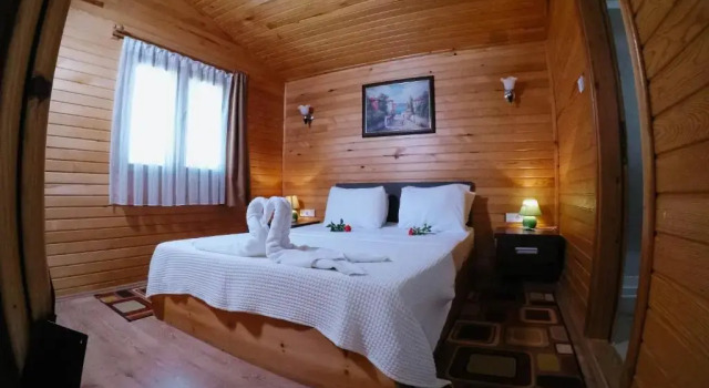 Бунгало Canada Hotel & Bungalows