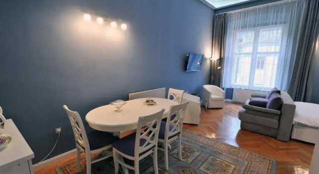 Apartment 9 - City centre, Varaa Huoneisto Sibiu Old Town 