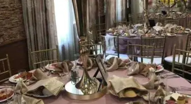 Stari Krovovi Hotel
