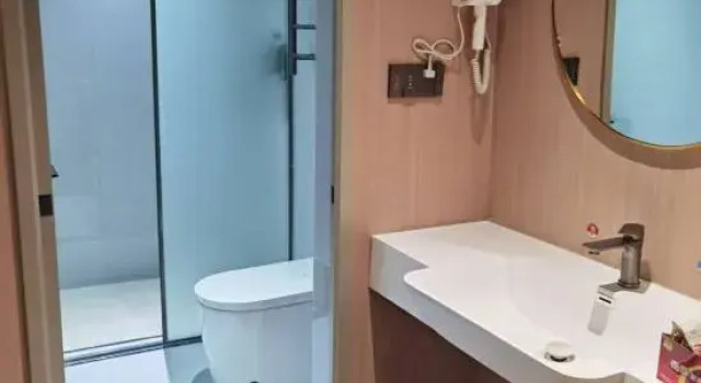 Люкс Deluxe Shijiyuan International Hotel