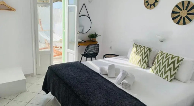 Двухместный номер Standard с частичным видом на море Yalos Hotel Sunset view Mykonos town private rooms