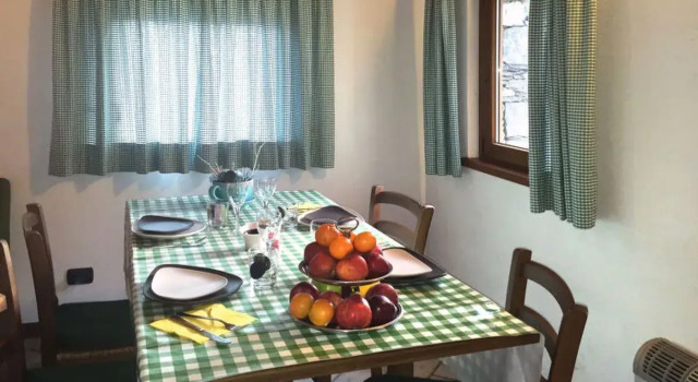 Bellavista (MGG300), Book Hotel Hoteller i Plesio med parkering, Parkering